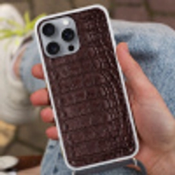 Krokodil - Leer - Bruin Hoesje iPhone 16 Pro Max met koord klein -sfeer3