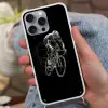 Lijntekening - Wit - Wielrennen - Snelheid Hoesje iPhone 16 Pro Max met koord klein -sfeer3