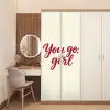 you go girl - Rood - Wit deurposter klein -sfeer3
