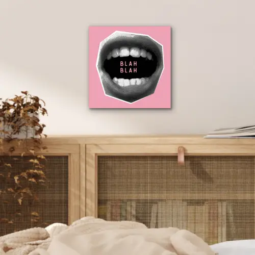 Mond - BLAH BLAH - Roze aluminium wit klein -sfeer3