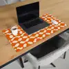 Oranje - Organische vormen - Wit Muismat XXL klein 681 -sfeer1