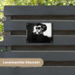 Vrouw - Zwart - Hart tuinposter los doek klein -sfeer3