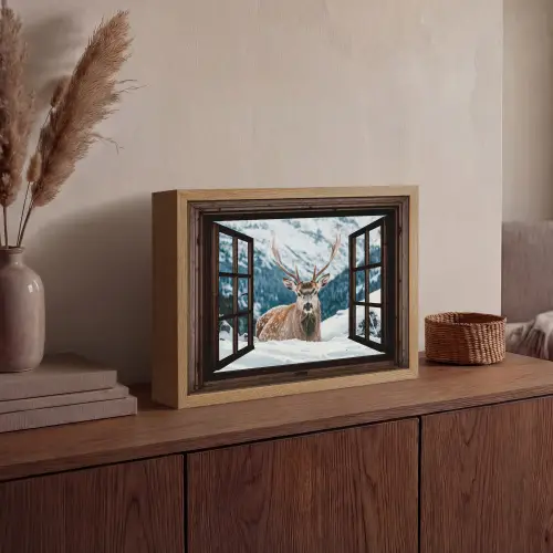 Hert - Landschap - Winter - Natuur - Dieren - Doorkijk - Bergen Light Box met batterij (Wandlamp) middel -sfeer2