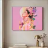 Vrouw - Bloemen - Paars - Abstract Textielframe - compleet frame klein -sfeer2