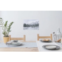 Weg - Bergen - Sneeuw - Naaldbos - Avontuurlijk Muursticker klein -eettafel
