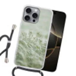 Grassen - Minimalistisch - Groen Hoesje iPhone 16 Pro Max met koord klein -sfeer1