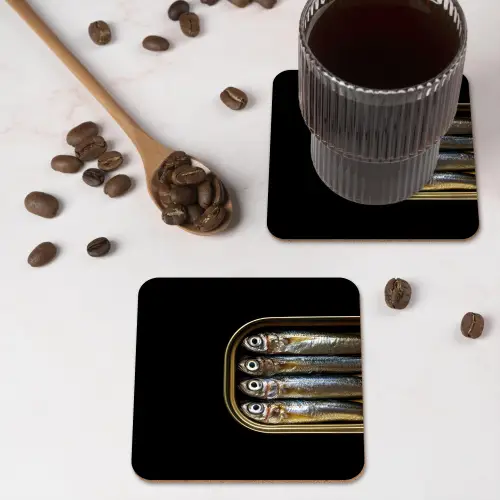 Sardines - Blik - Zwart - Vissen onderzetter kurk middel -sfeer2