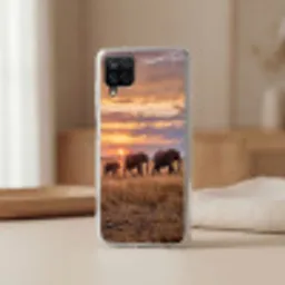 Olifanten - Savanne - Zonsondergang - Afrika - Warm Telefoonhoesje Samsung Galaxy A12 klein -sfeer2