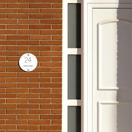 Wit met stippen - Klassiek Naambord Rond klein -sfeer3-rond-XS