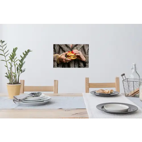 Vrouw - Hamburger - Bontjas Muursticker klein -eettafel
