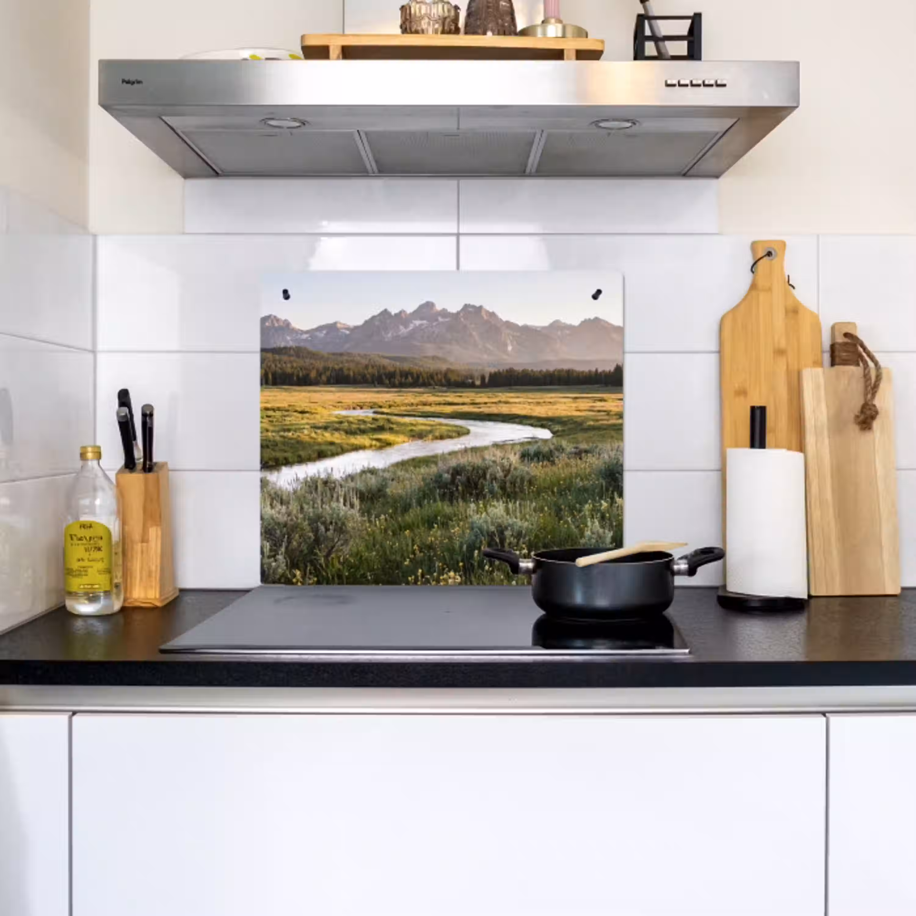Berglandschap - Rivier - Bos Inductie beschemer met haakjes middel -sfeer2
