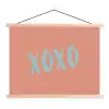 XOXO - Blauw - Perzikkleur textielposter latten blank klein -3d