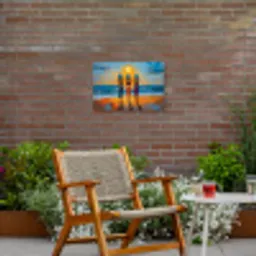 Vrouwen - Strand - Zondsondergang Tuinposter op houten frame 2 cm dik klein -sfeer3