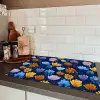Bloemen - Patroon - Blauw - Contrast Inductie beschermer vinyl 3mm klein -sfeer3
