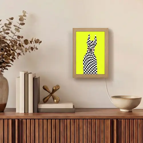 Dobermann - Geblokt - Geel Light Box met kabel (Tafellamp) klein -sfeer2