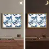 Blauw - Vlinders - Bloemen - Wit Light Box met batterij (Wandlamp) middel 907 -sfeer3