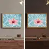 Hibiscus - Water - Roze Light Box met batterij (Wandlamp) middel -sfeer3