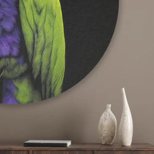 Papegaai - Veren - Opvallend - Groen Akoestische PET Vilt - Rond klein -sfeer5_closeup