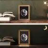Yin-Yang - Cirkel - Regenboog Light Box met kabel (Tafellamp) klein -sfeer3