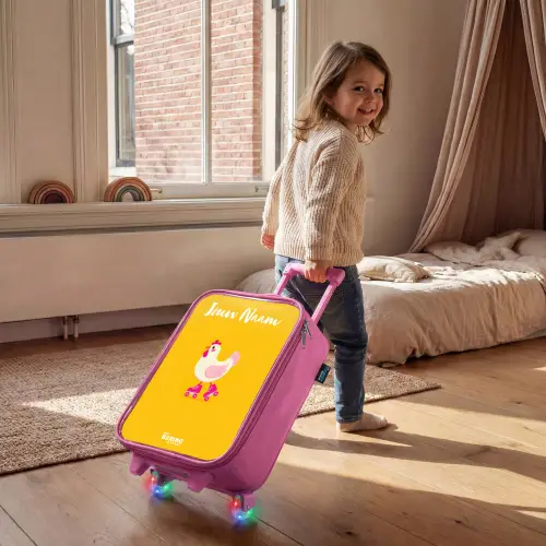 Kip - Rolschaatsen - Geel Kinderkoffer - Roze klein -sfeer1