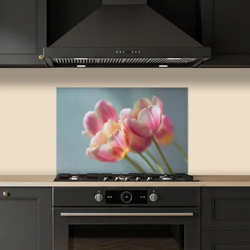 Tulpen - Roze - Stelen keuken achterwand spatscherm klein -sfeer1