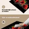Aardbeien - Fruit - Rood - Water - Zwart Inductie beschemer met haakjes middel -ky-schoon-nl