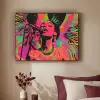 Vrouw - Microfoon - Neon Textielframe zwart klein -sfeer1