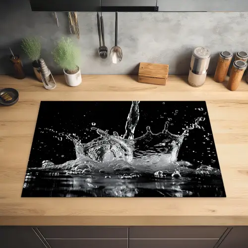 Water - Splash - Zwart Inductie beschermer vinyl 3mm klein -sfeer5