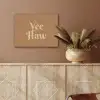Yee haw - Bruin - Minimalistisch PET vilt klein -sfeer4