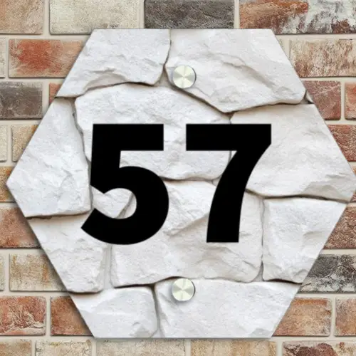 Witte - Natuurstenen - Traditioneel Naambord Hexagon klein -sfeer2
