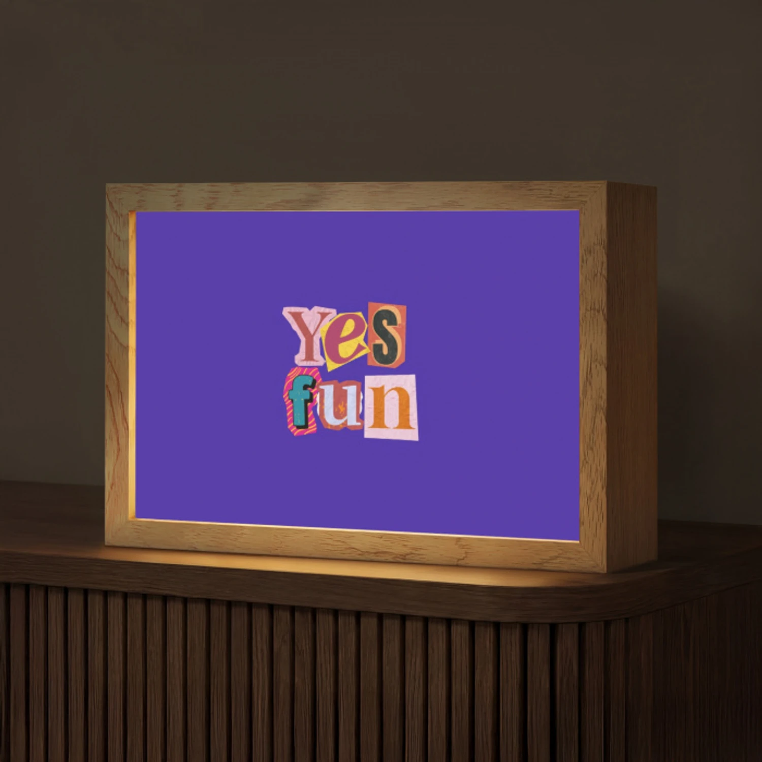 Yes fun - Kleurrijk - Collage-stijl Light Box met kabel (Tafellamp) klein -z3d_website