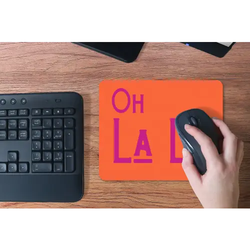 Oh la la - Oranje - Roze - Scheeflettertype muismat rubber klein -toetsenbord