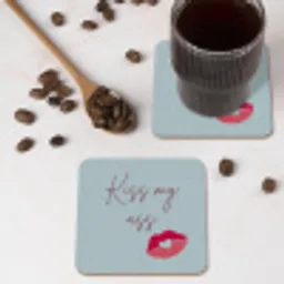 Kiss my ass - Lip - Blauw onderzetter kurk middel -sfeer2