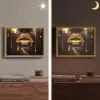 Gouden lippen - Gezicht - Vrouw - Modern Light Box met batterij (Wandlamp) middel -sfeer3