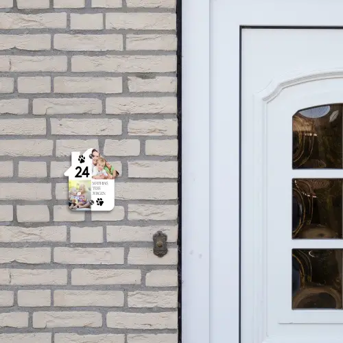Familieportret met pootafdrukken - Klassiek Naambord Huisje klein -sfeer1