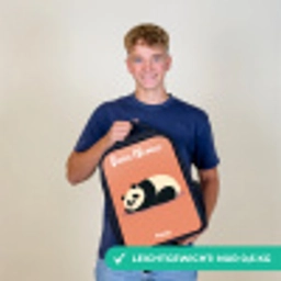 Panda - Slapen - Oranje Rugzak - Zwart middel -sfeer7_DE