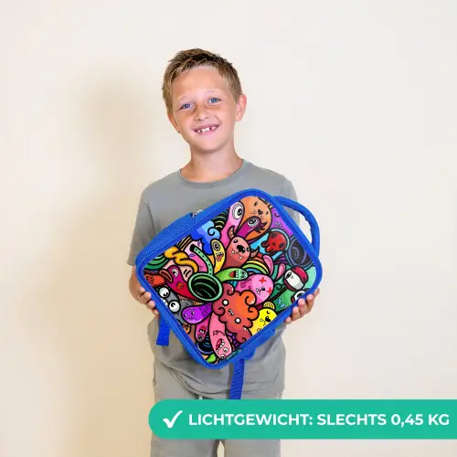 Vrolijke Monsterchaos Kinderrugzak - Blauw middel -sfeer1_NL
