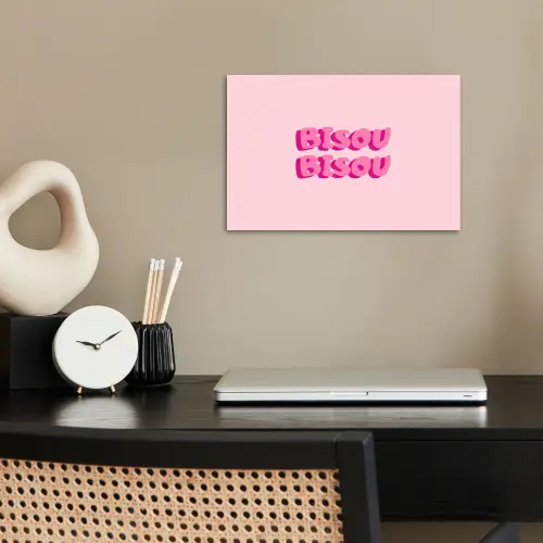 Bisou - Roze - Dikke letters poster papier klein -sfeer1
