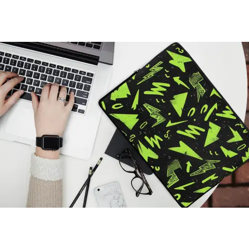Gaming - Vormen - Pijlen - Abstract - Zwart laptophoes neopreen klein -bureau