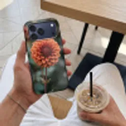 Dahlia - Bloem - Natuur - Sfeervol Toughcase MagSafe Apple iPhone 17 Pro Max klein -Sfeer1M