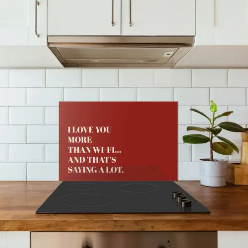 Rood - Quote - Liefde keuken achterwand spatscherm klein -sfeer2