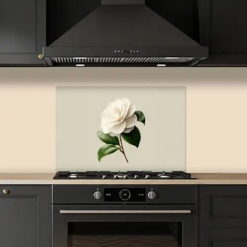 Cameliabloem - Wit - Groen keuken achterwand spatscherm klein -sfeer1