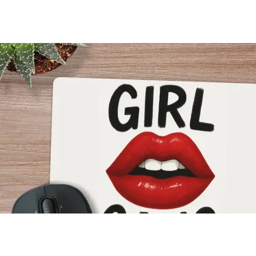 Lip - Girl - Rood - Letters muismat rubber klein -closeup