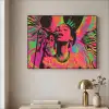 Vrouw - Microfoon - Neon Textielframe zwart klein -sfeer2