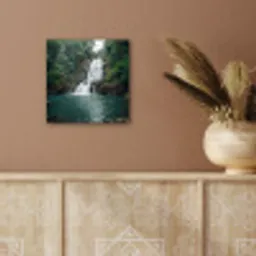 Waterfall - Forest - Nature - Greenkhgyguyg aluminium wit klein -sfeer4