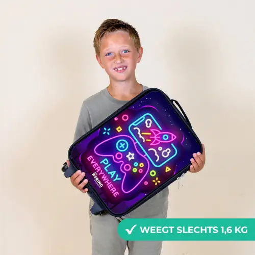 Neonillustratie met een controller Kinderkoffer - Zwart klein -sfeer4_NL