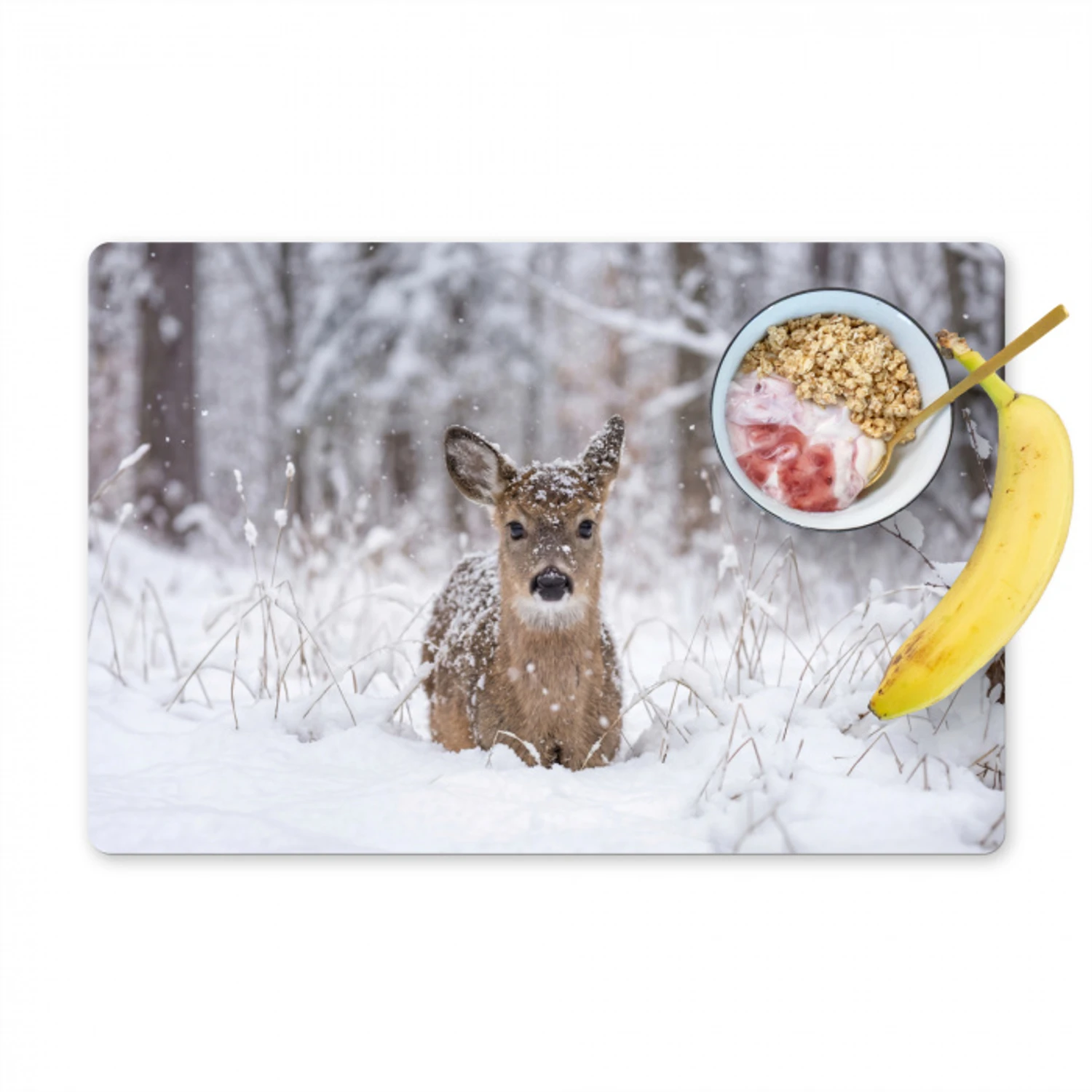 Hert - Sneeuw - Bos - Dieren - Vertederend Placemat vinyl groot -zzzproduct_Kitchenyeah-website