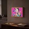 Vrouw - Portret - Abstract - Paars Light Box met batterij (Wandlamp) middel -sfeer1