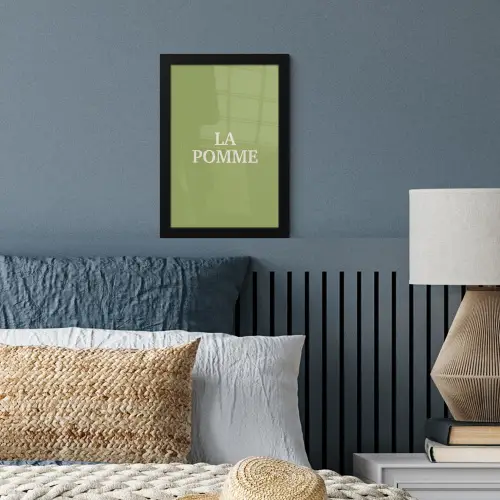 Appel - Groen - Minimalistisch fotolijst zwart zonder passe partout klein -sfeer3