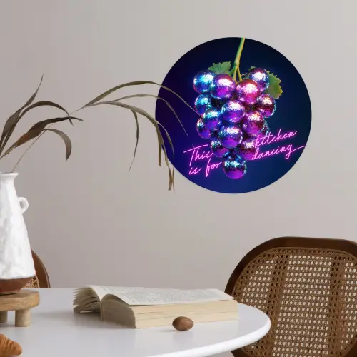Quote - Neon - Disco - Druiven Wandcirkel behangsticker klein -sfeer3